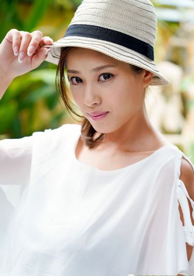 美杜莎被扒开双腿玩弄在线观看_在线播放高清