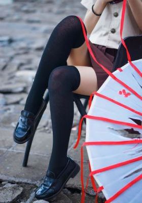 丝袜美女扒开内衣国产_剧情片高清电影在线