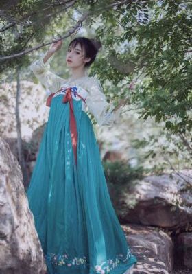 亚洲成v人综合在线观看_蓝光手机免费观看完整